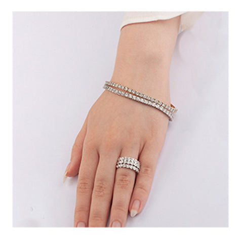 1.00TDW Diamond Illusion Set Bracelet in 10K White Gold