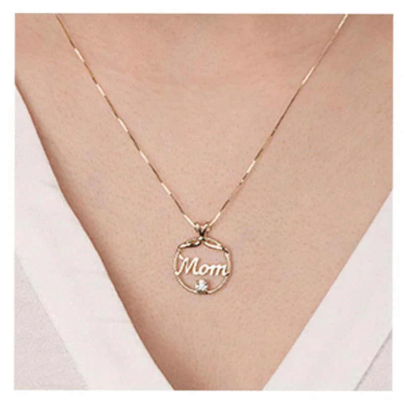 10K Yellow Gold 0.02TDW Diamond Mom Pendant