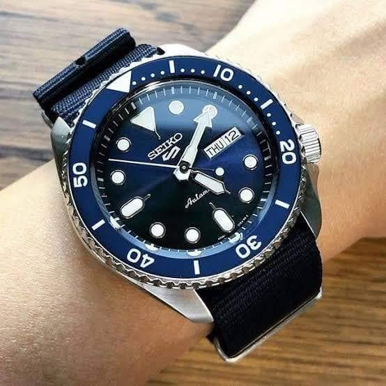 Seiko 5 Sports Automatic Mens Watch SRPD51K2