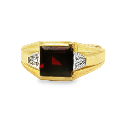 10K Yellow Gold Ring with 0.03TDW Diamond and Garnet Gemstone