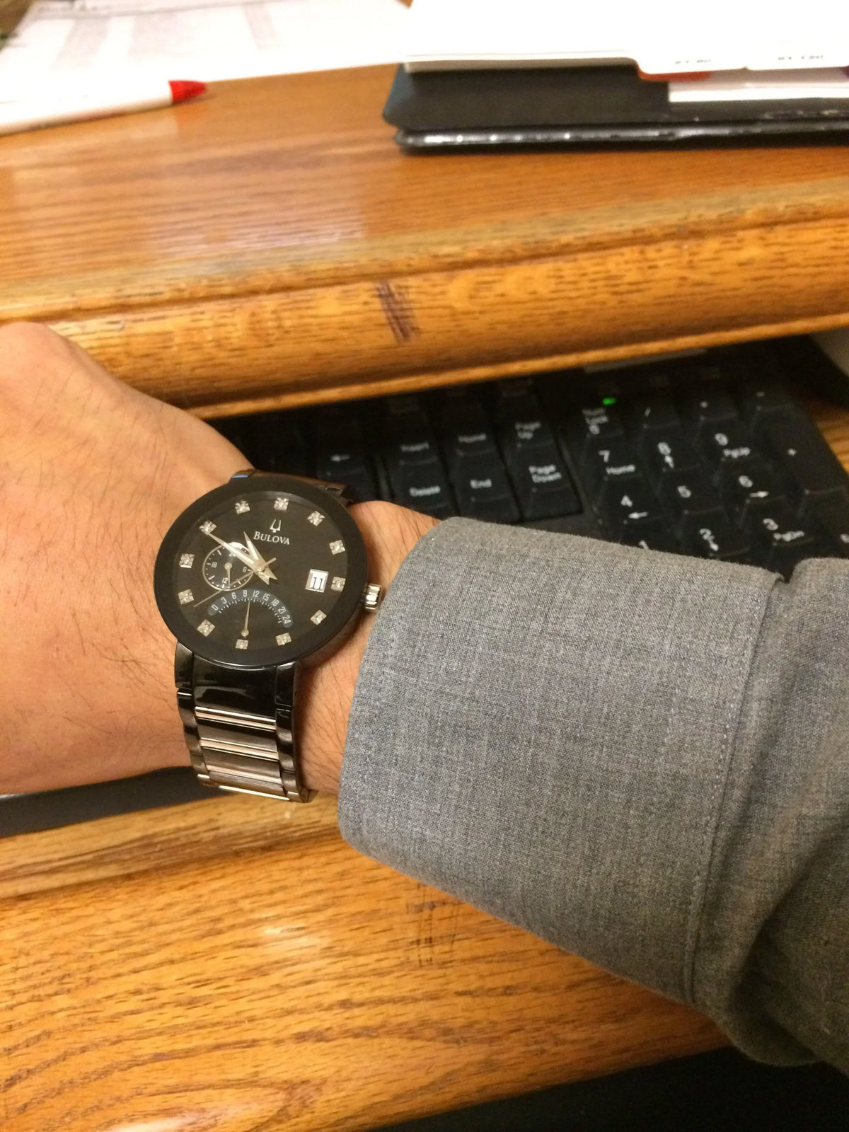 Bulova Futuro Quartz Mens Watch 98D109