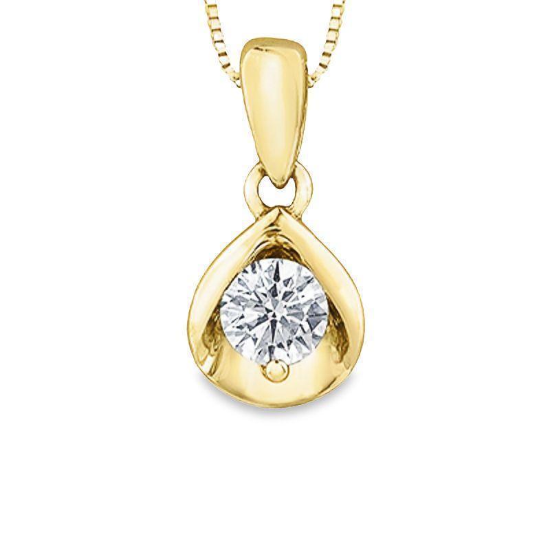 Canadian Diamond Pendant in 10K Yellow Gold (0.21ct tw)