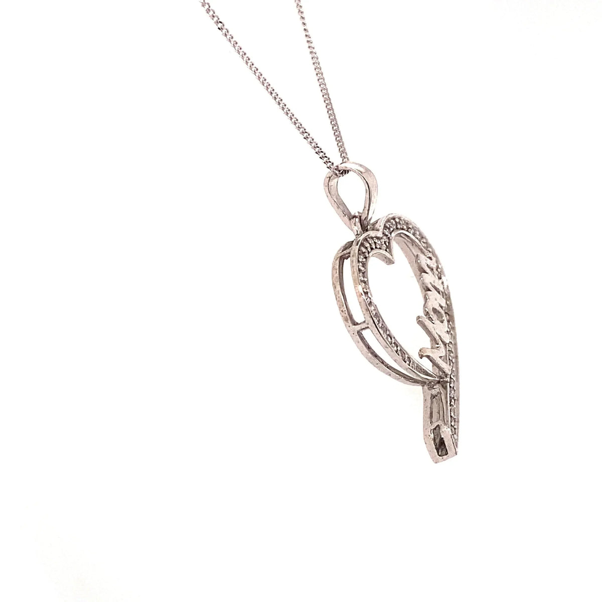 10K White Gold 0.16TDW Diamond Mom Heart Pendant