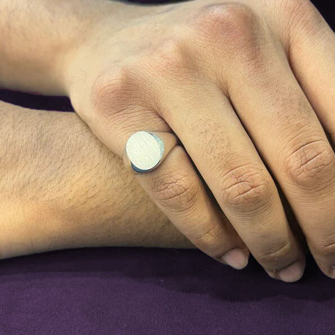 10K White Gold Mens Oval-Shaped Signet Ring